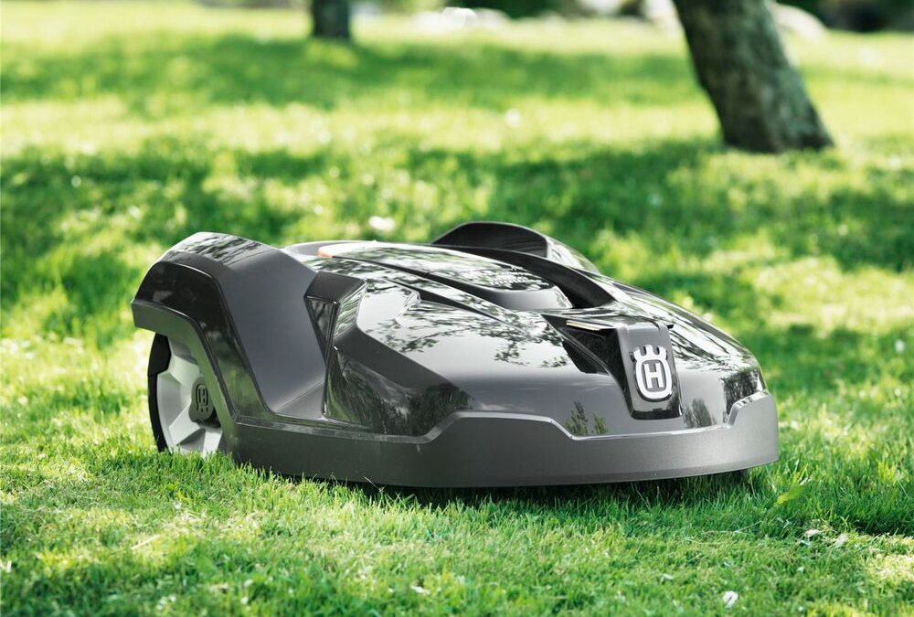 What Are Robotic Lawn Mowers And Why Do We Love Them?
